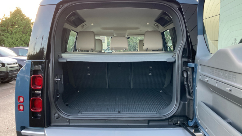 Land Rover Defender 3.0 D250 S 110 5dr Auto Diesel Estate